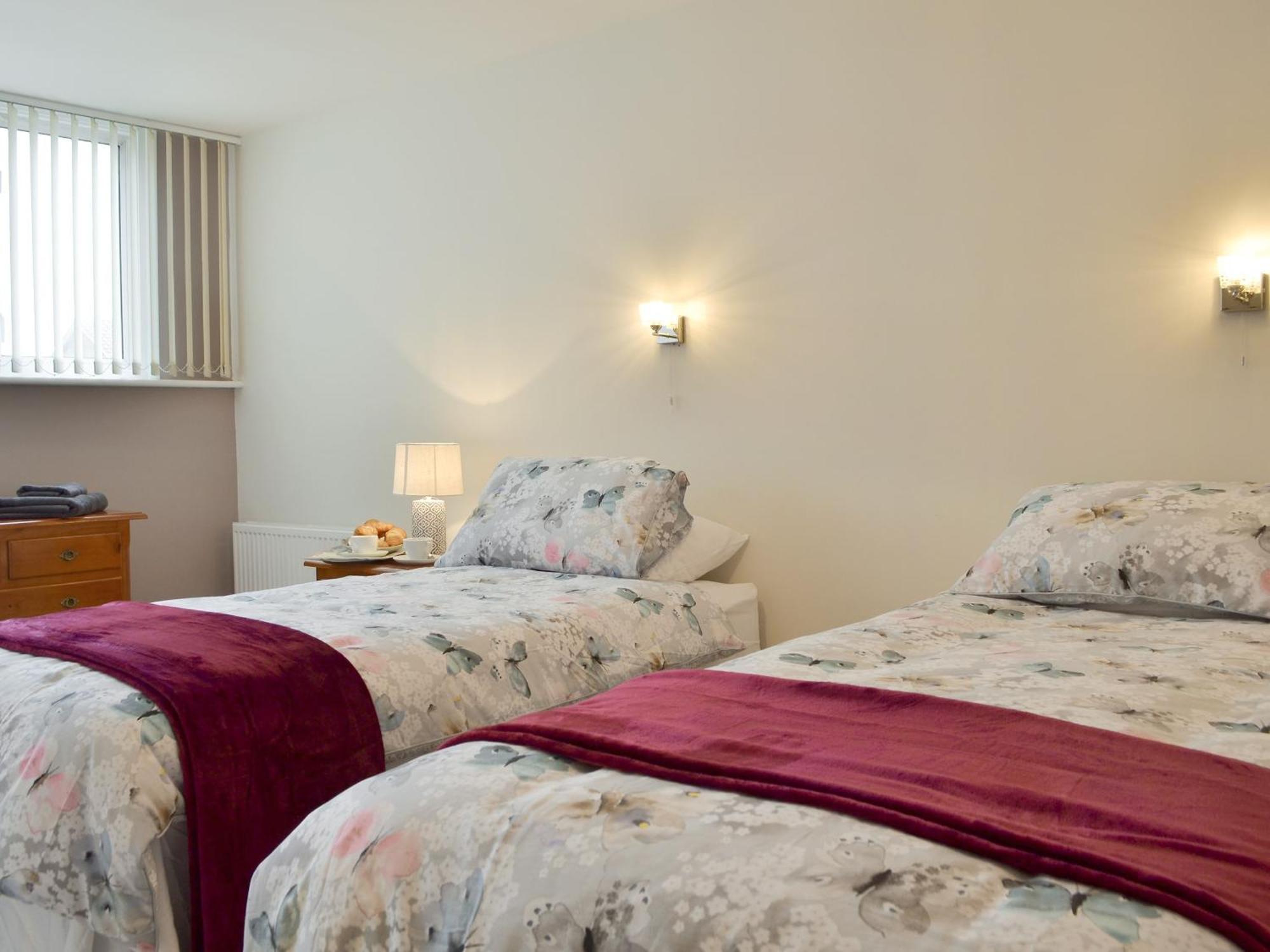 The Warren Villa Seasalter Bagian luar foto